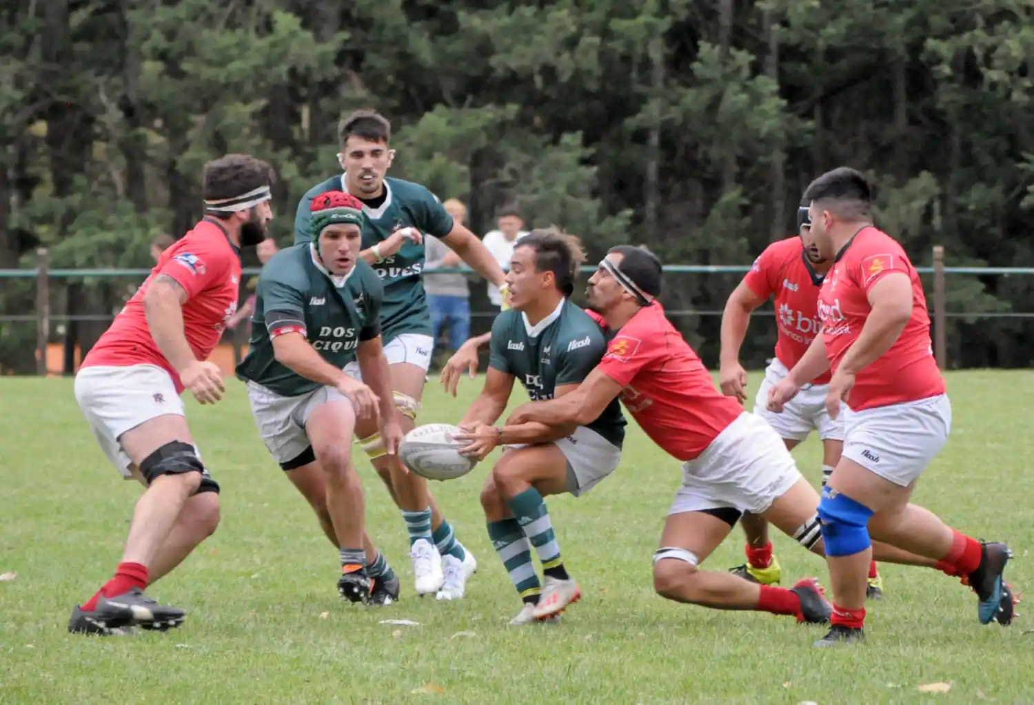 García Guerrero intenta combinar con Cabana.