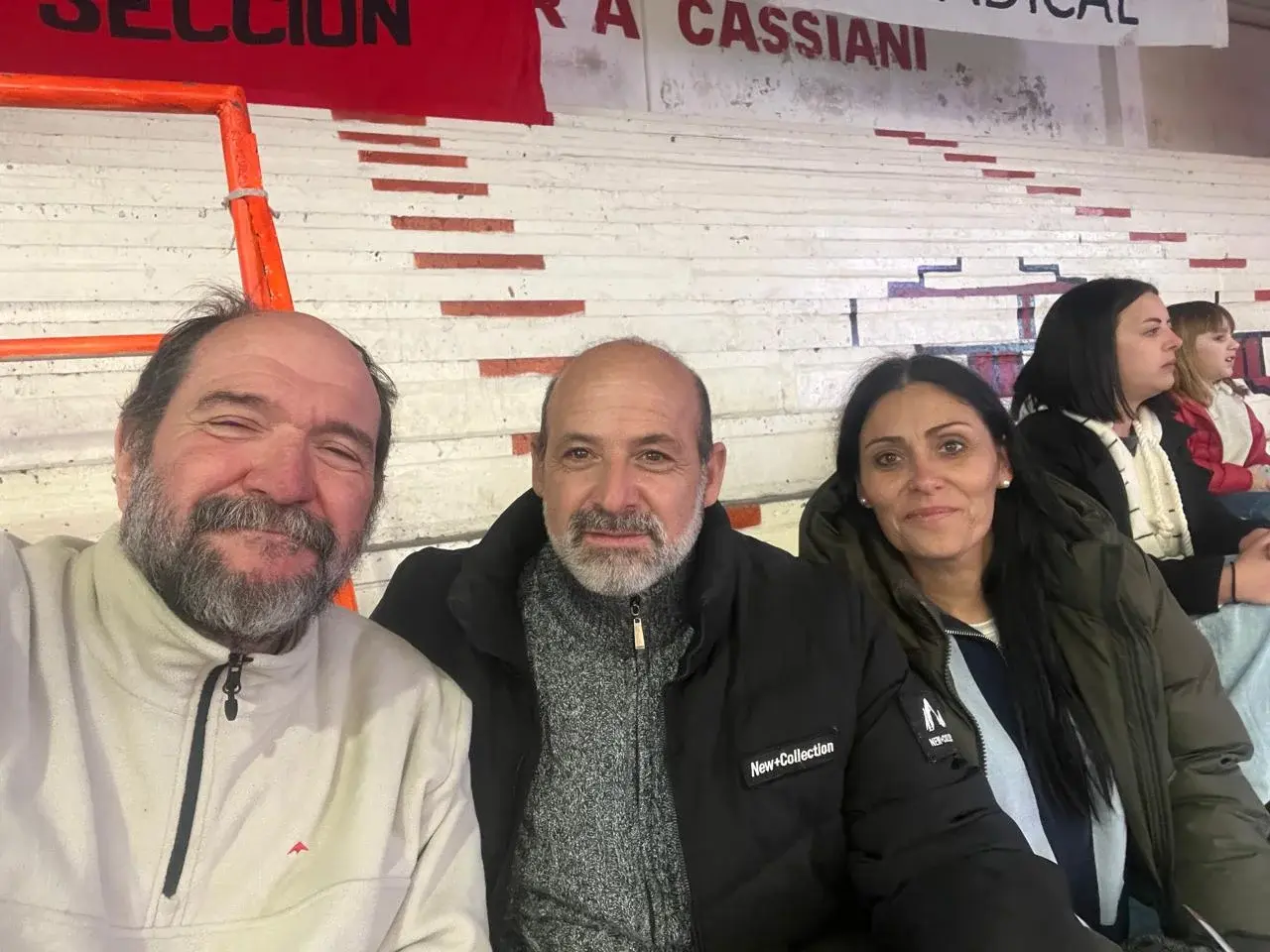 Romina Trujillo y otros integrantes del Comité Enrique Betolaza participación de la Convención Provincial partidaria en La Plata