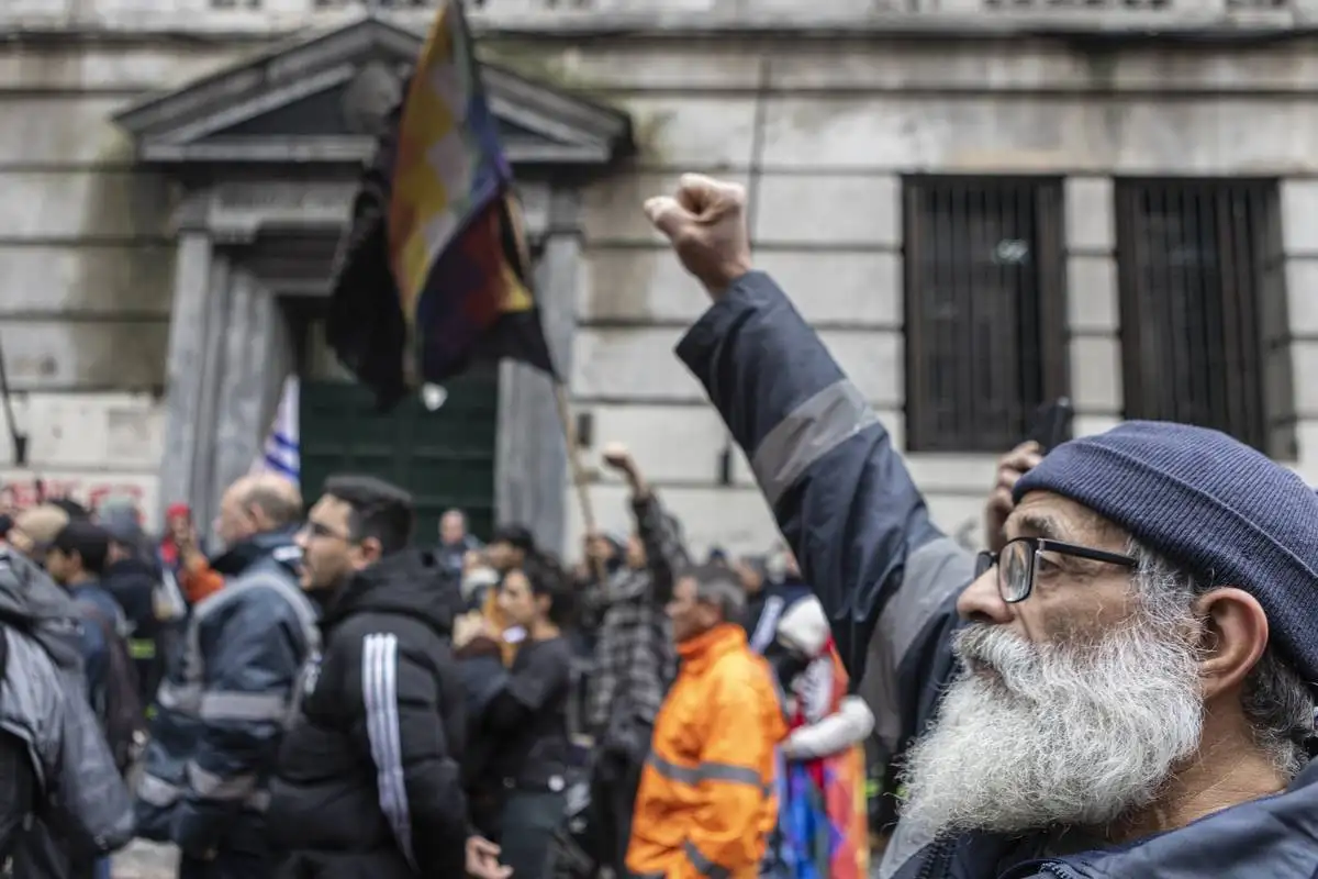 La central única de trabajadores de Uruguay se movilizó ayer.