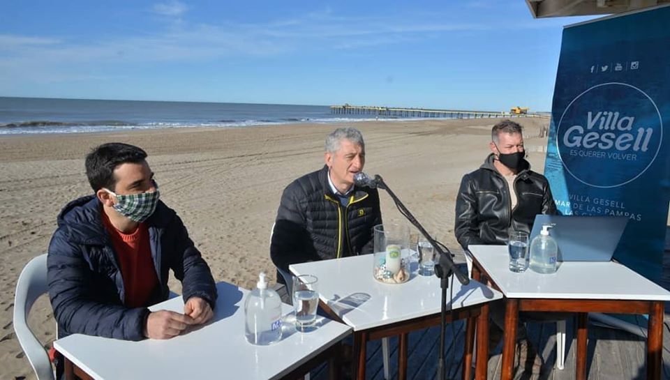 Gesell presentó un plan para el verano: Aforo con tope máximo en la playa, drones y app informativa