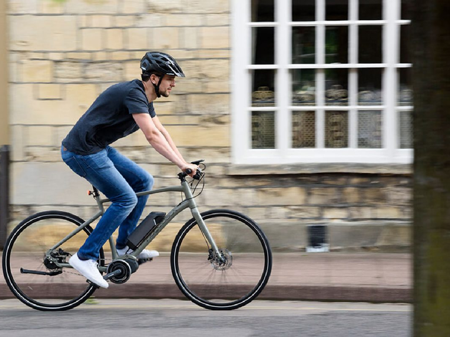 Por ahorro, ecología y comodidad crece el interés por las bicicletas eléctricas