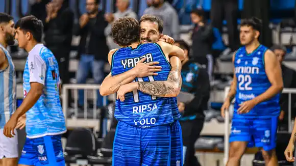 Unión ganó por primera vez, descargó en un abrazo y va por Quilmes