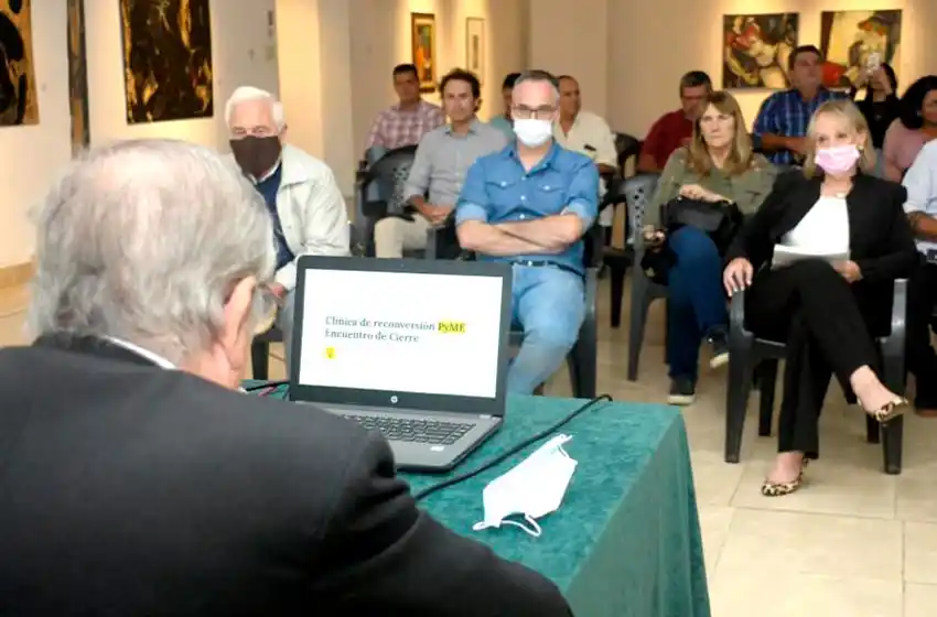 Lunghi encabezó cierre del programa de Transformación en la metalmecánica