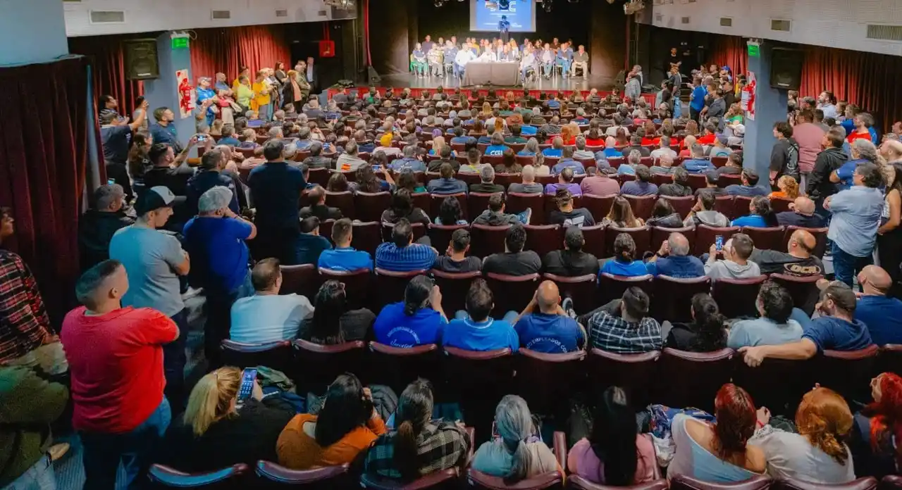 Asamblea del Sindicato de Comercio.