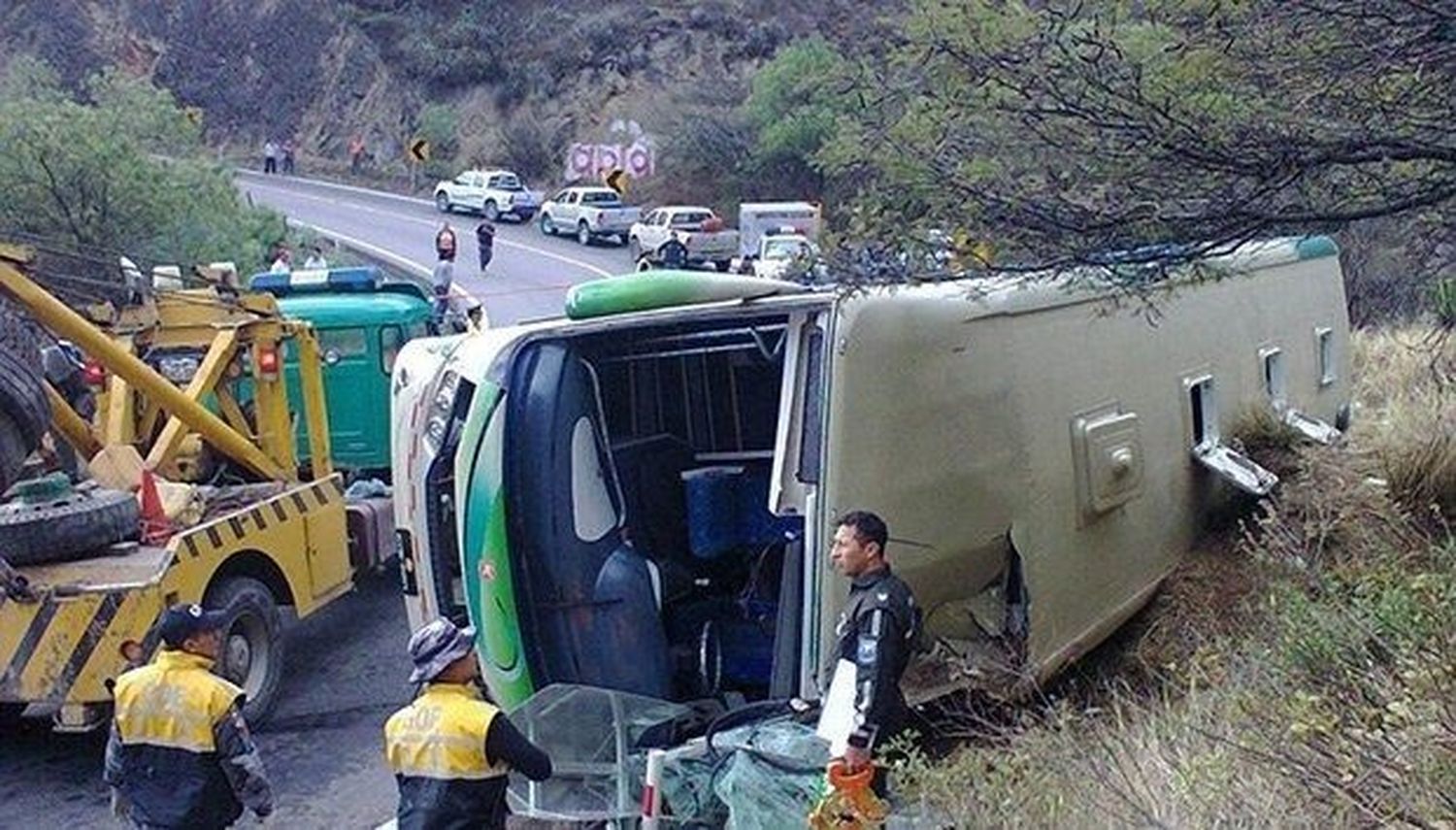 El accidente dejó al menos siete muertos.