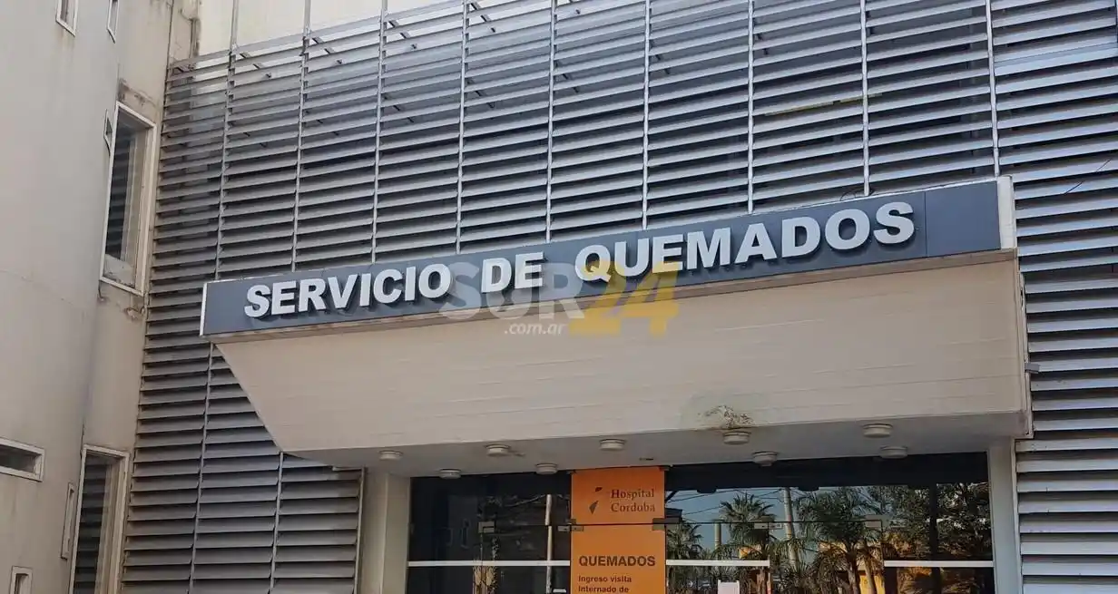 Una joven de 24 años murió quemada y detuvieron a su pareja de 18
