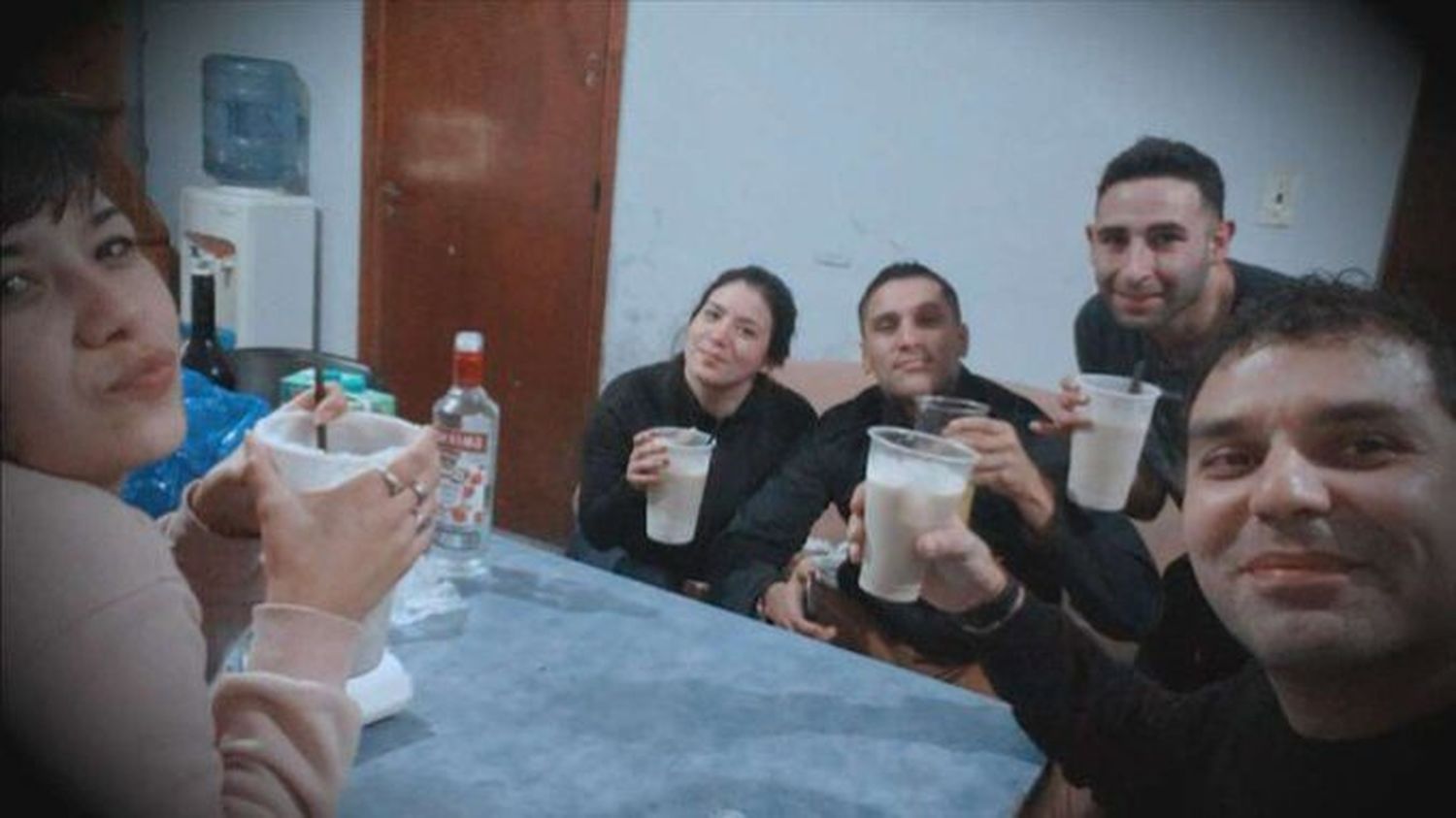 Escándalo por una fiesta en la comisaría de Monte Chingolo: Separaron al jefe de la seccional e investigan a policías