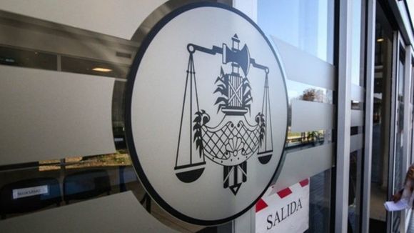 Se le dictó prisión preventiva a una mujer por venta de droga que cayó en un allanamiento en zona suroeste