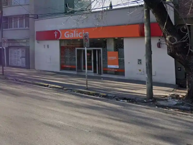 Sucursal del banco donde se retiró el dinero. Foto: Infobae