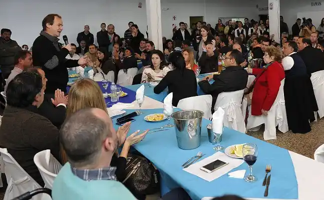 Bordet convocó a construir una “base de unidad” en el peronismo