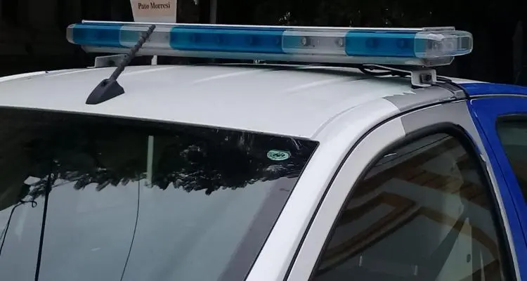 Delincuentes intentaron robar un auto y uno fue detenido