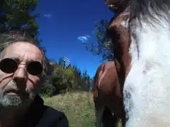 Alejandro Schang Viton, de una vida loca en Capital a su último libro escrito desde Fulton