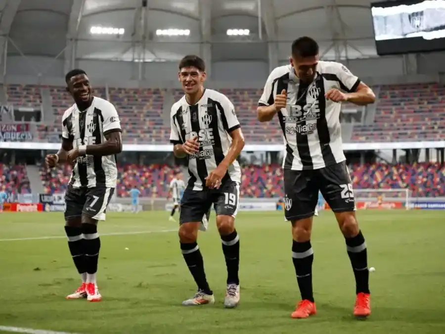 Central Córdoba recibe a Cerro Largo por los 16avos de la Sudamericana