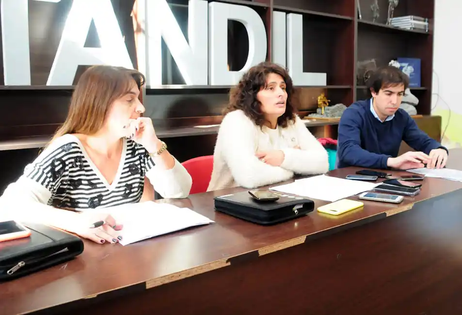 El Municipio objetó la "revictimizante" difusión del video y alegó intención política 