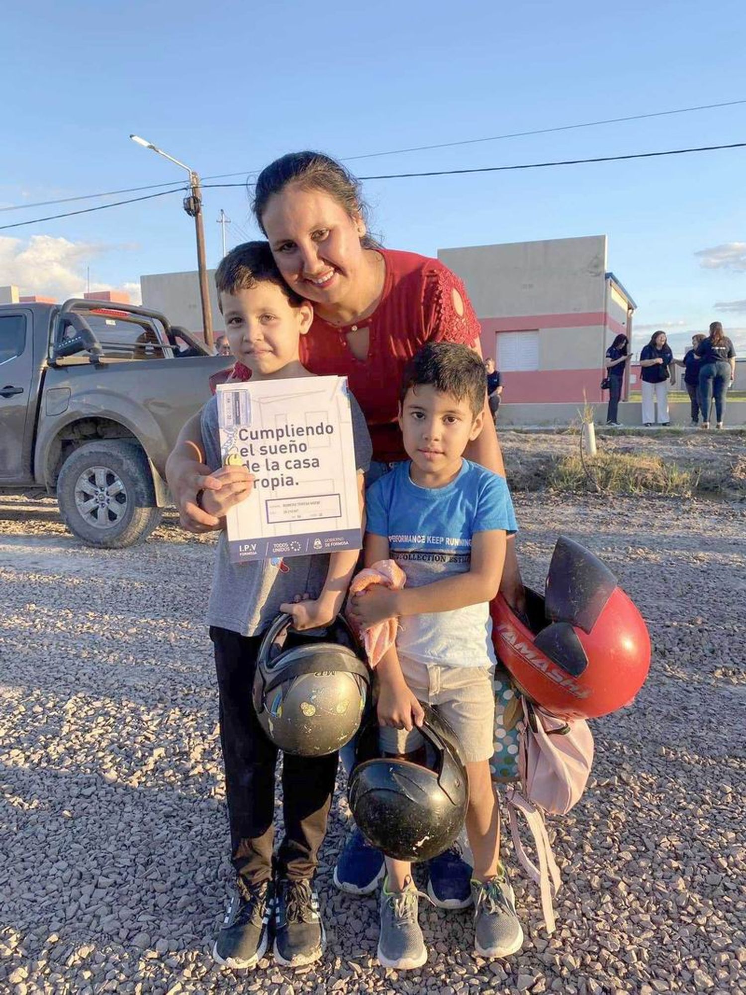 Beneficiarias del barrio Nueva Formosa
agradecieron poder tener casa propia