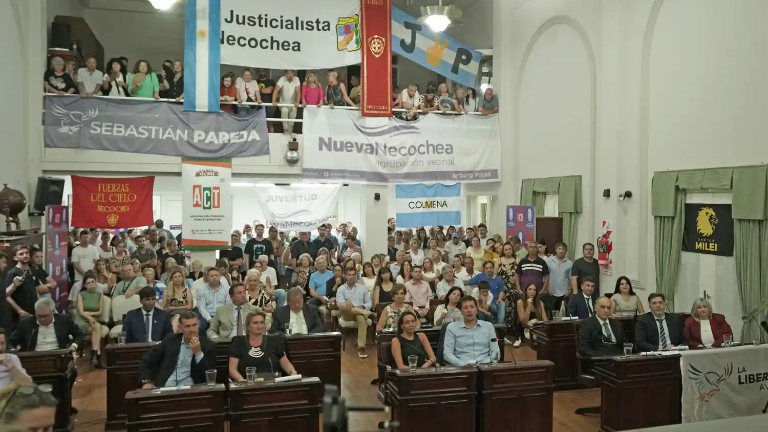 Algunos concejales criticaron y otros respaldaron los dichos de Javier Milei en el Congreso