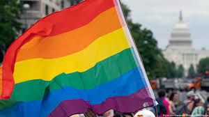 Senadores desafían a la Corte Suprema: Aprueban matrimonios de parejas del mismo sexo en EE.UU.