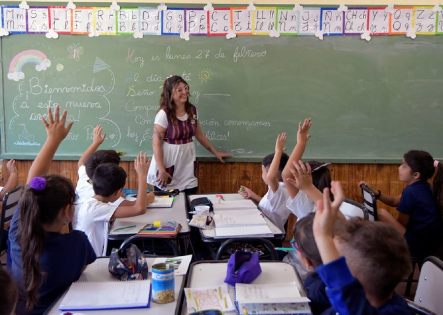 Las escuelas primarias y jardines de infantes cierran sus puertas en reconocimiento a los docentes.