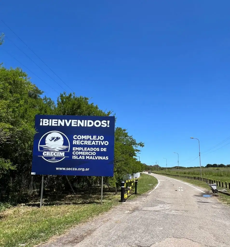 La entrada será únicamente un alimento no perecedero por adulto mayor.