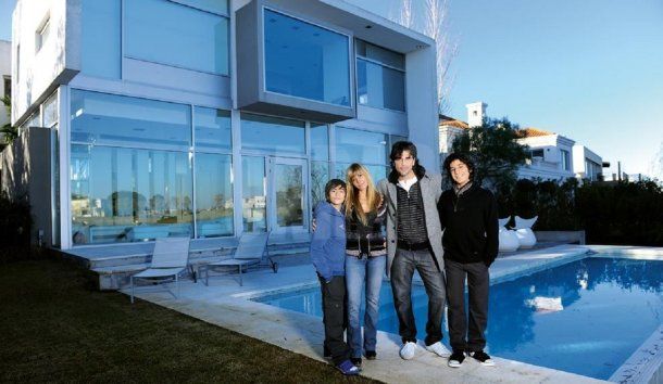 Juan Darthés en la ruina: Vende su casa de Nordelta