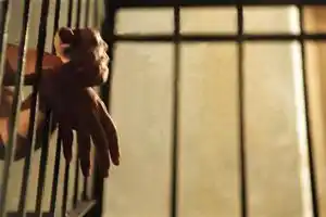 Emergencia en seguridad: Scioli decretó reapertura de calabozos para albergar detenidos