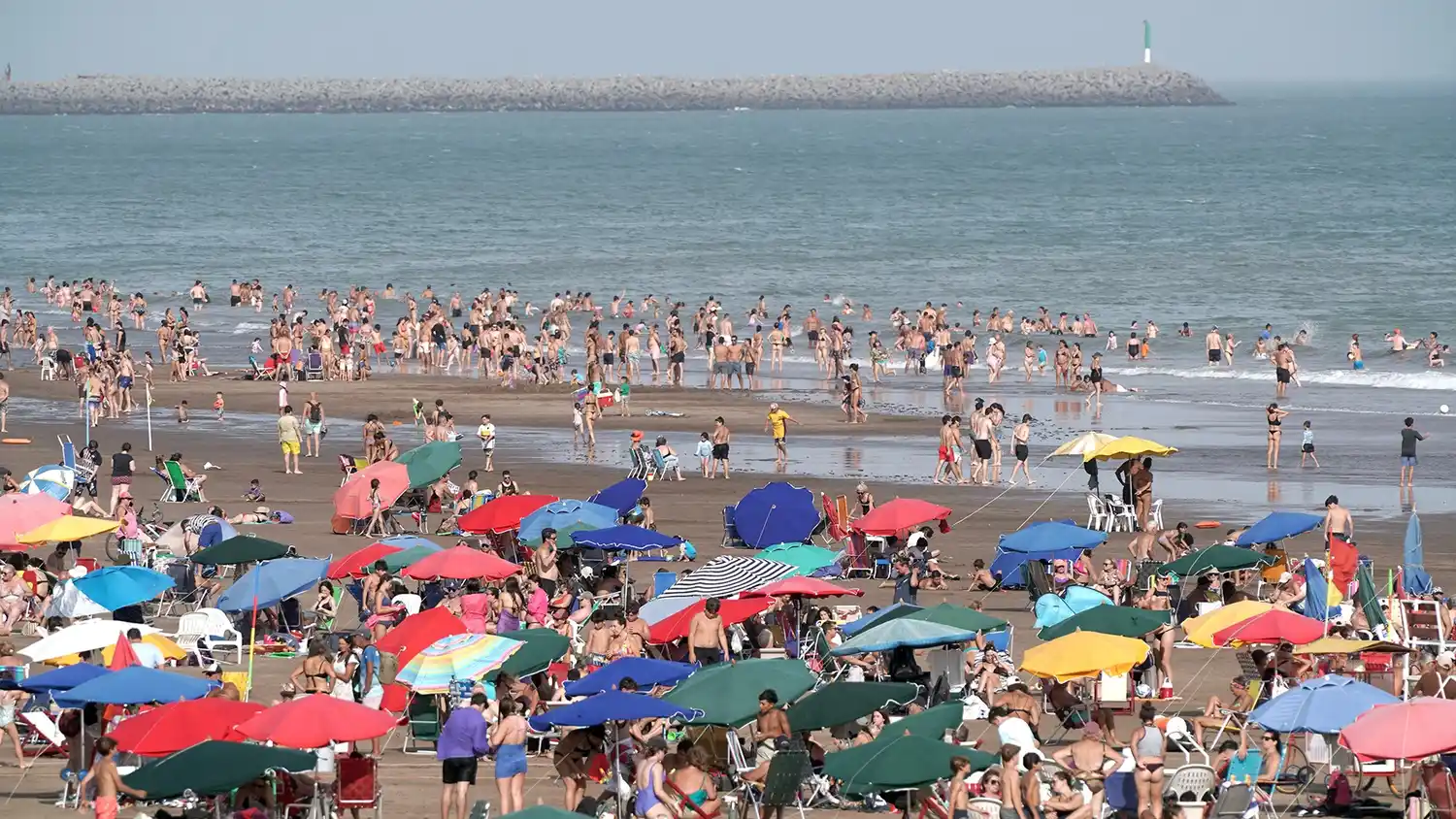 Sola, arena y mar. La combinación perfecta de Necochea