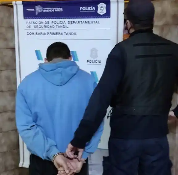 Aprehendieron a un sujeto que había ingresado a una vivienda en la zona de la Plaza de las Banderas