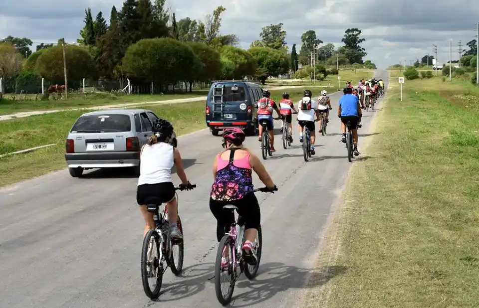 Bicicleteada de Viernes Santo por iglesias de la zona