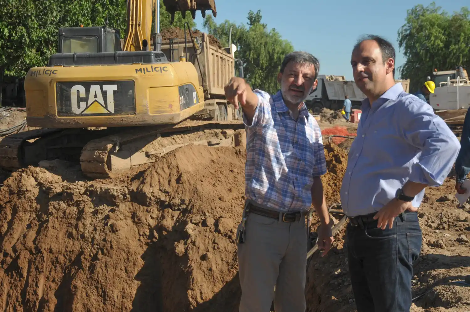 Avanzan las obras hídricas de la cuenca Flores
