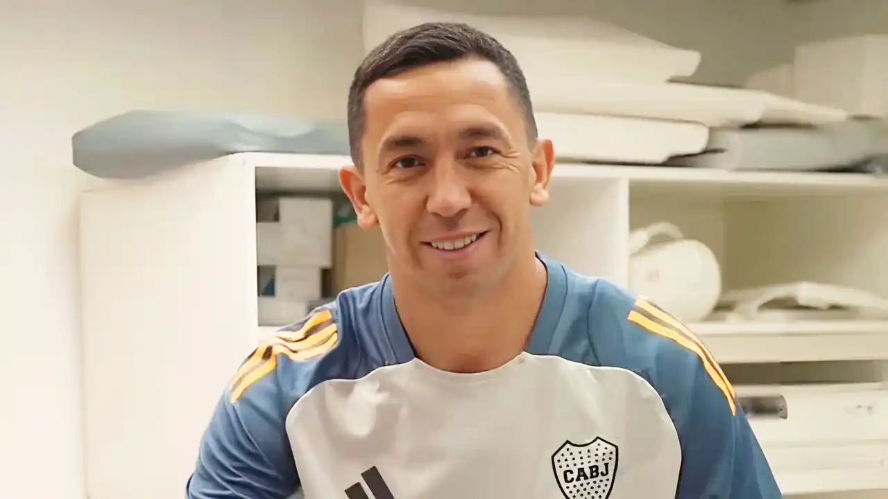 Agustín Marchesín firmó contrato, se entrenó con el plantel y fue presentado en Boca