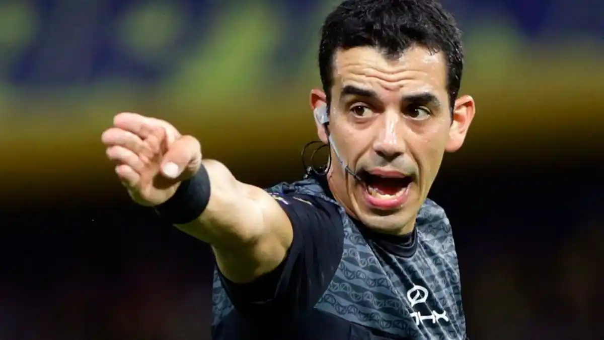 Leandro Rey Hilfer, el juez para Platense -Estudiantes en San Nicolás.