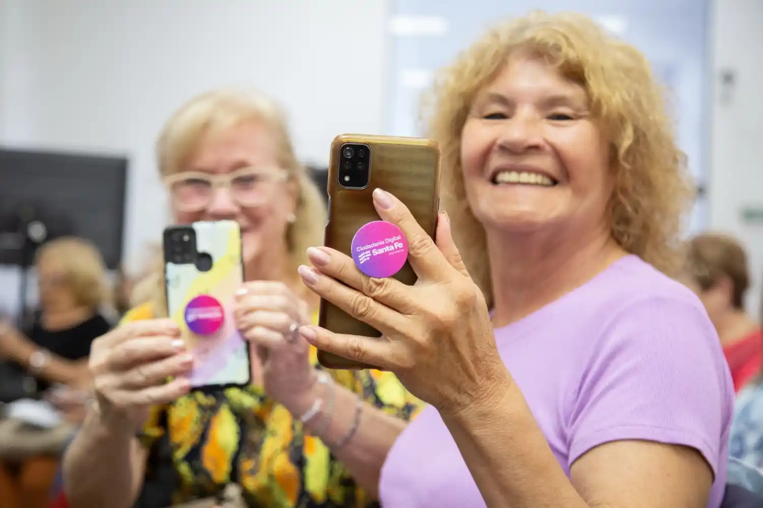 Territorio 5.0: Más de 150 adultos mayores participaron de una jornada  de capacitación