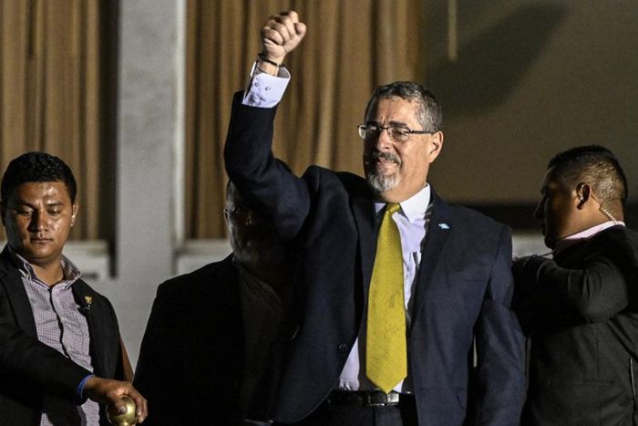 “Sabemos que hay una persecución política en curso que se lleva a cabo por medio de las instituciones y fiscalías y jueces que han estado cooptados corruptamente. Y nosotros sabemos que eso está en curso