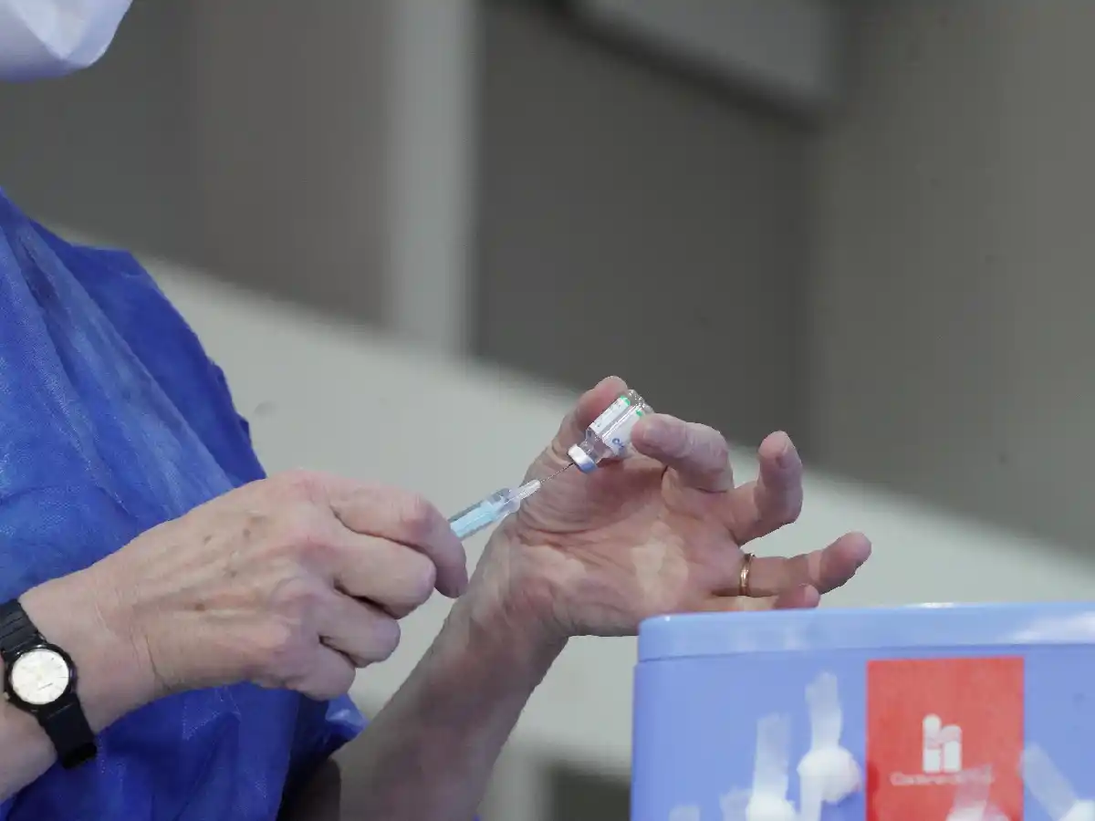 El Gobierno ya distribuyó siete millones de dosis y se aplicaron cinco millones en el país