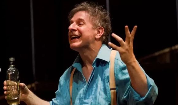 Diego Gentile: “El teatro, como la vida, es todo un trabajo en equipo”