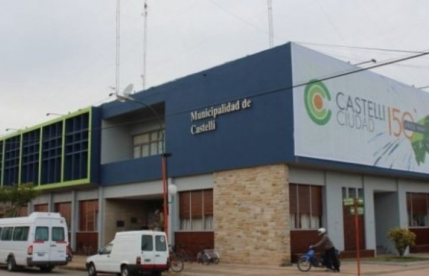 Castelli otorga bono municipal de $ 7000 por "Día de la Madre"