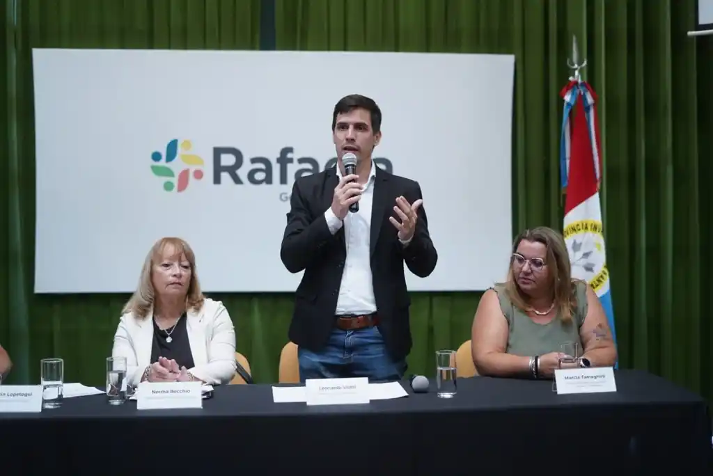 El intendente Viotti presentó el programa Verano Juntos