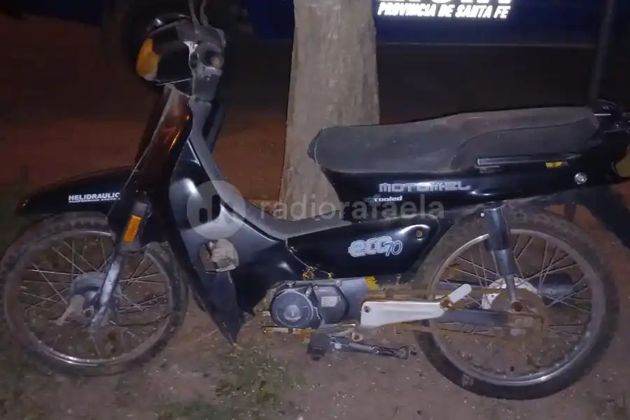 En presunto estado de abandono, hallaron una Motomel Eco