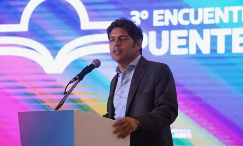 Kicillof respondió los insultos de Milei: “El que grita es porque no tiene razón”
