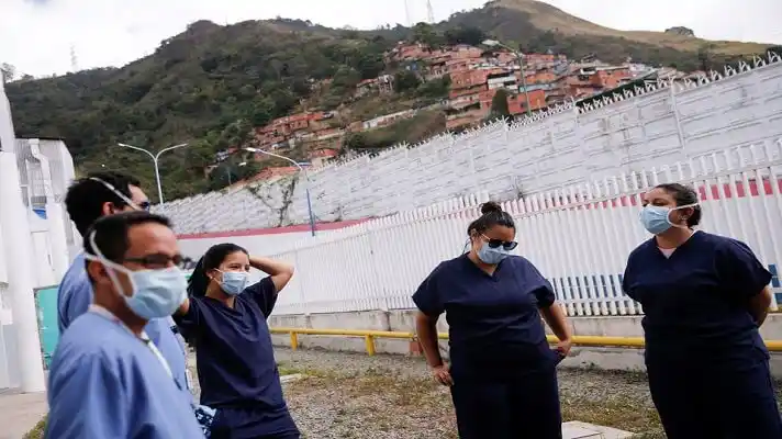 PANDEMIA QUE AGOTA: MSF brinda apoyo psicológico a médicos, pacientes y familiares en Venezuela