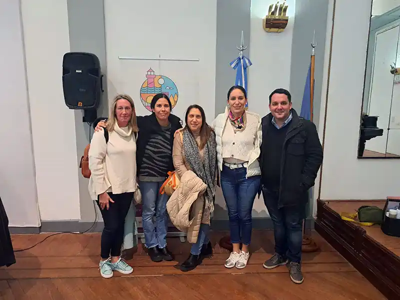 Debate sobre los abordajes con infancias y adolescentes