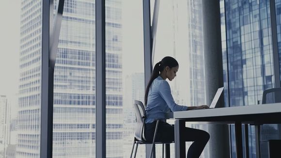 ¿Qué es la microjubilación?, la pausa laboral que adoptan jóvenes menores de 35 años