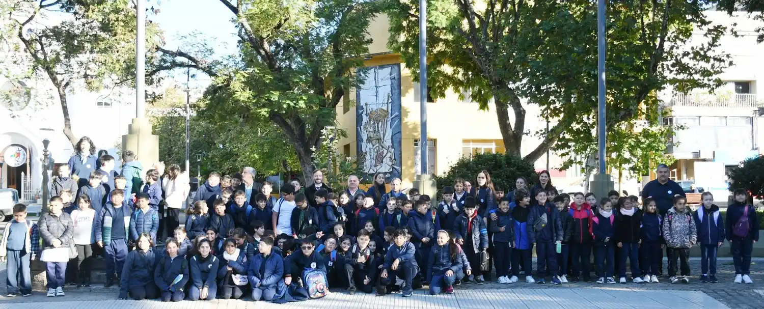 Programa “Concordia por la patria, cada semana una escuela, una historia”