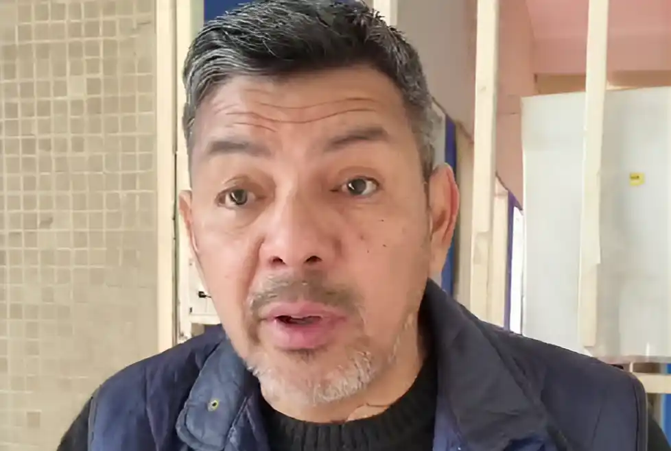 El director de Educación municipal, Alan Ocampo, en el ex Correo.