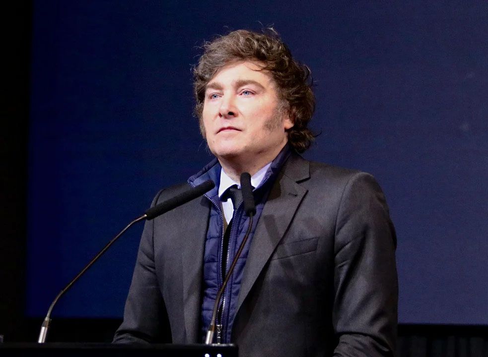 Javier Milei recibió el Premio Röpke y anuncia el fin del cepo al dólar en este año