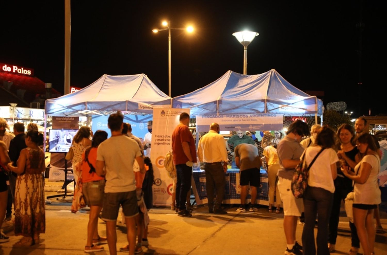 Con gran concurrencia de público, se desarrolló "La noche del pescado marplatense"
