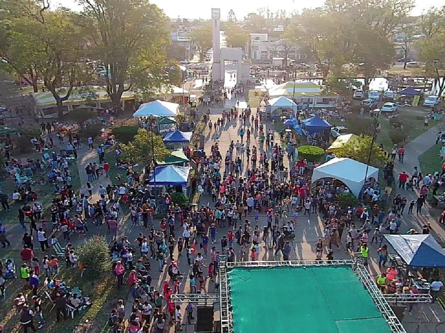 Freyre cumplió años y celebró en la plaza Manuel Belgrano