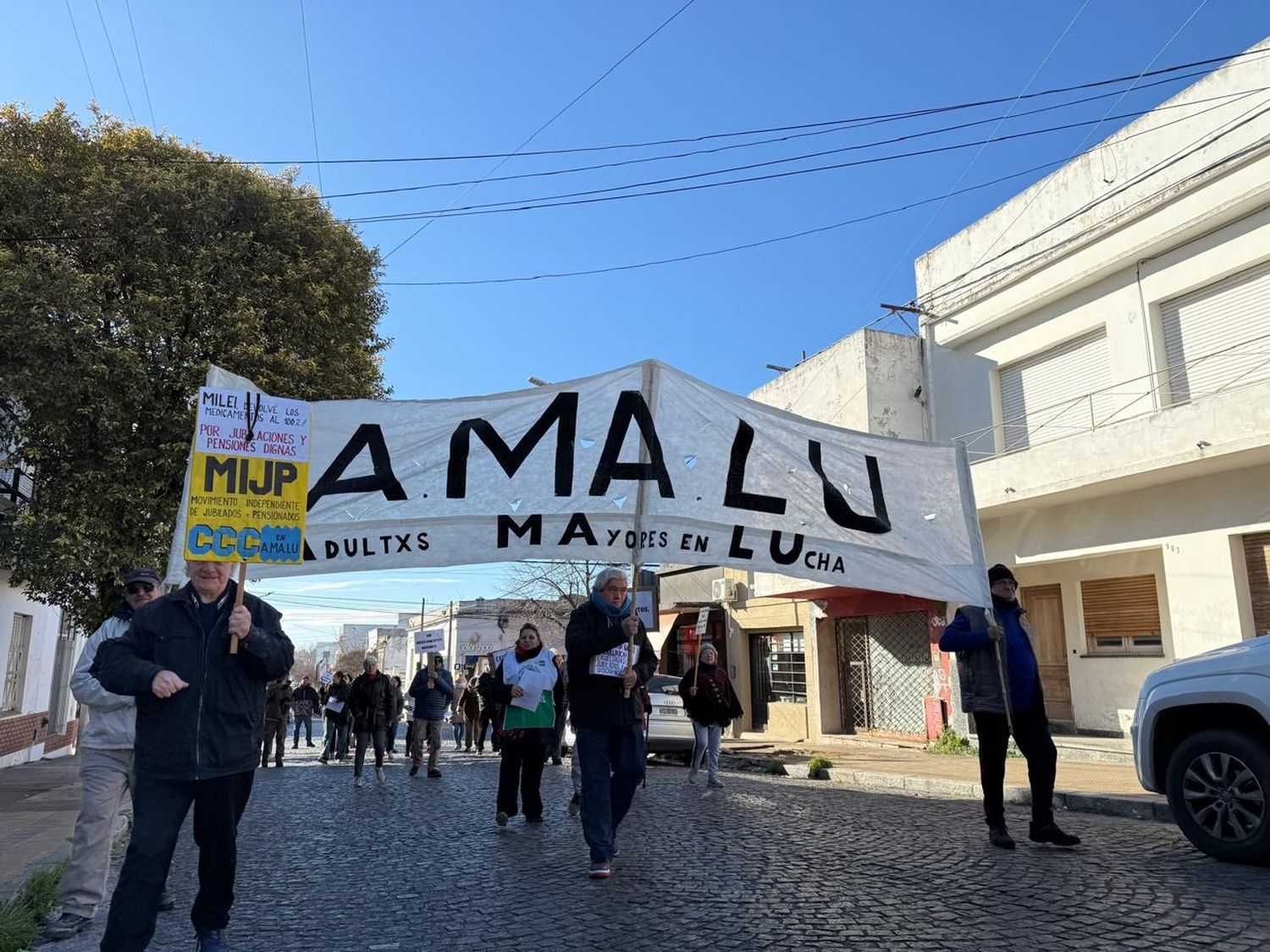 marcha jubilados 02-07-25 - 5