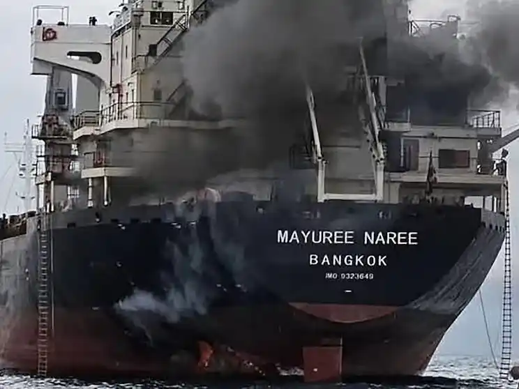 Drones navales atacan petroleros mientras sigue la tensión en el estrecho de Ormuz