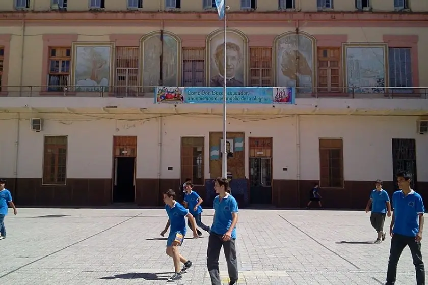 Tras 133 años de exclusividad varonil, el Colegio San José comenzará a admitir niñas